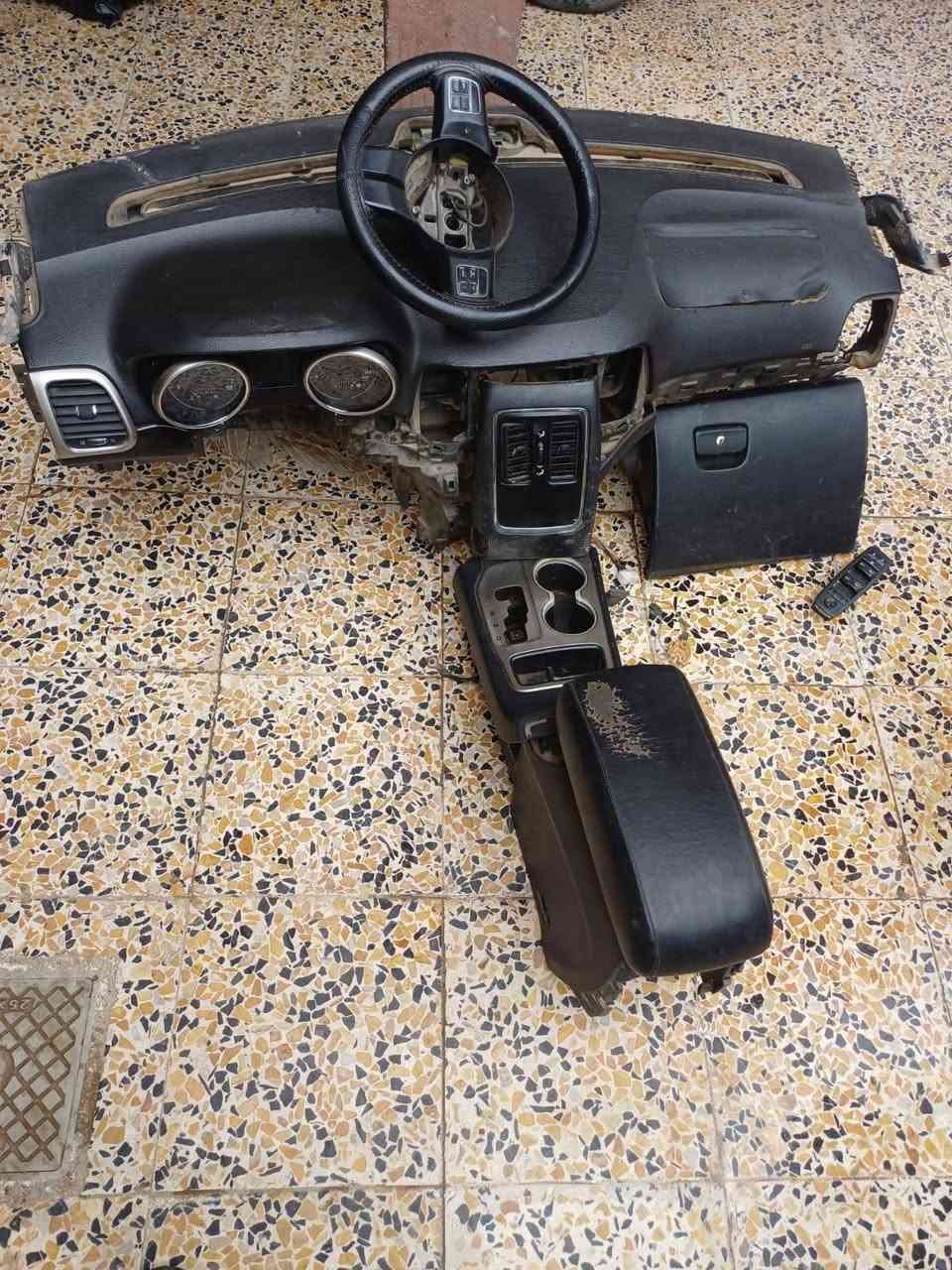 السلام عليكم..  دشبول سياره جيب كامل للبيع  وهذا رقمي ***********
