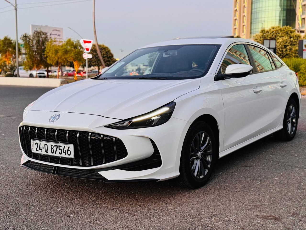 ئێم جی  MG GT 2025 Sport.
تەنها.8.هەزار رۆشتووە. سعر.125$🔥🔥
فول مواصفات.بەصمة.سلاید.برێك کارەبایی.
شاشەو كاميرا.ئاوێنە شەفت. کوشین جلد.بى.سبوخ.بى.تةعديل.بى.تةزرة.هيچى.نية
لايت زينۆن.شاشە بیلادی ئەکتیڤ.بی.مكان : أربيل.   
  ☎️. موبایل .*********** أربيل, العراق
