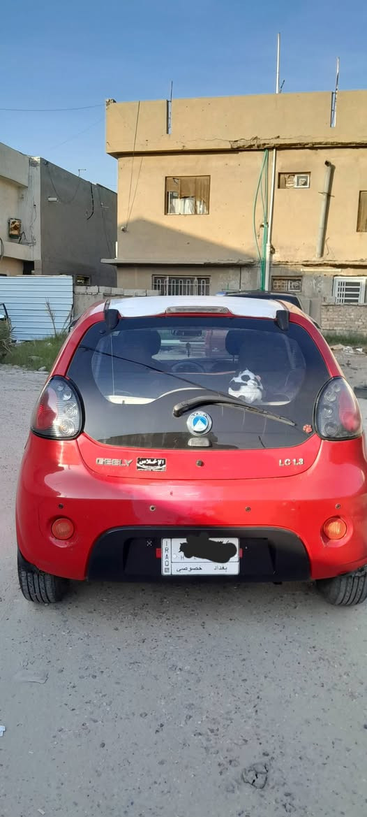 جيلي باندا موديل 2013 رقم بغداد ماشية 75 ألف بيه قطع صبغ أبيع حزام 
السعر 4600$ وبيه مجال بسيط 
الاتصال ***********
