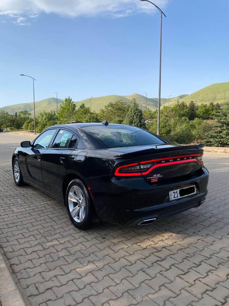 جارجر 18 كلين sxt مكفولة بدون صبغ بدون بارد بدون رصعة بس بالجنطة اصبعين pdr محرك ٣٦٠٠ ٦ سلندر كاربلي شاشه جبيرة كير ماوس تشغيل عن بعد لايتات زنون عدسات تو ويل كاميرا خلفية حساسات وهزة وسنوية ٢٠٢٨ وباسمي مكفولة الكير والمكينة حداديه ترايك للبصرة تبريد ثلج ومابيه اي نقص والسونار بالصور ماشيه ٧٥ مايل قابله للزيادة وكعدته تخبل ما شاء الله مكان السيارة ديالى 
السعر مناسب مستعجل على بيعته 
خاص او اتصل
***********
