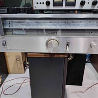 راديو سوني ديك نظيف وشغال 4 موجات سعر 60 الف,,,07701077110