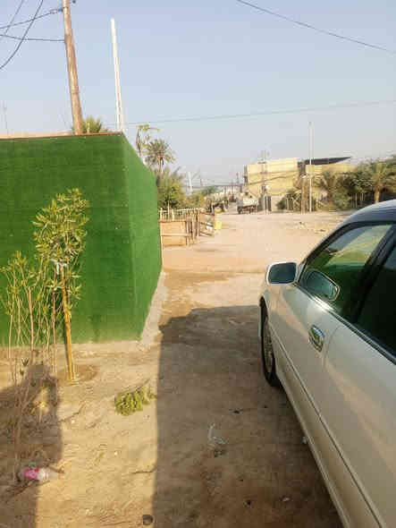 #مكتب_الشكري_للعقار_عرض جديد 
 مساحة البيت 65 م
🌍 الموقع :النجف الاشرف_  الكوفه 
بشارع 30الي يربط بين شارع المعمل وشارع المطار سايدين  
----------------------------------------
🔳  زراعي سند 25
🔳 المساحه البيت 65
🔳دار سكن زراعي جاهز جديد درجه اولى 
--------------------------------
🧾 تفاصيل البيت 🧾
يحتوي علئ غرفه وصاله مفتوحه على مطبخ وتخاريج 
صب كونكريت طابوك درجة أول تحفه فنيه 
كافه الخدمات متوفره 
------------------------------
السعر البيت ٤٠ مليون 
☎️ للاستفسار 
واتساب ***********
‏ +964 787 969 5165 ‏
🛣️عنوان المكتب النجف الأشرف _ الكوفه شارع المطار السايدين مقابل جوهره العرب مباشرتٱ مكتب الشكري للعقار
