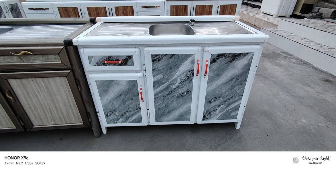 اثاث مستخدم بأنسب الاسعار الاستفسار عل رقم ***********
