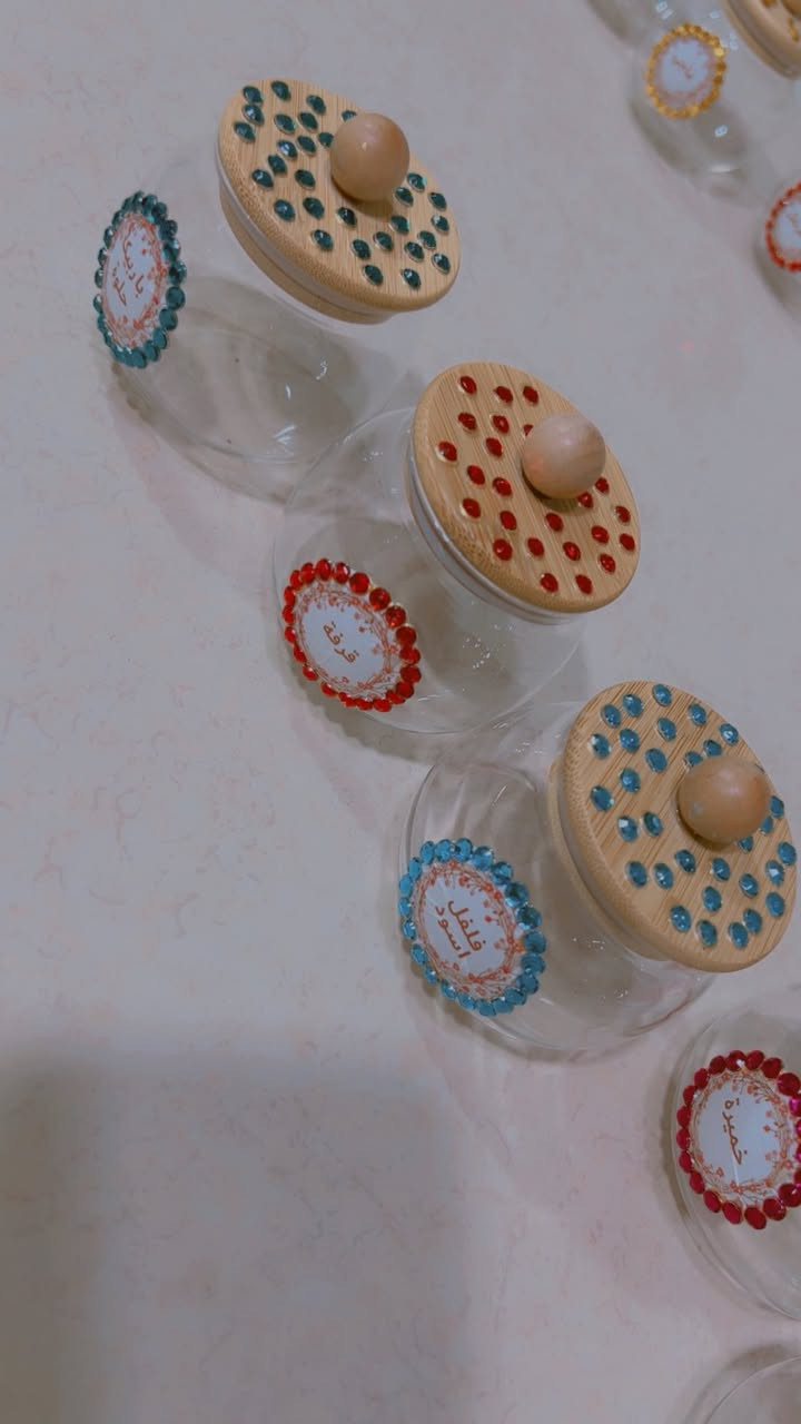 علب بهارات بسعر مناسب


**إذا كنت صاحب هذا الإعلان وتريد حذفه لأي سبب، رجاءا أرسل رسالة إلى الدعم الفني**