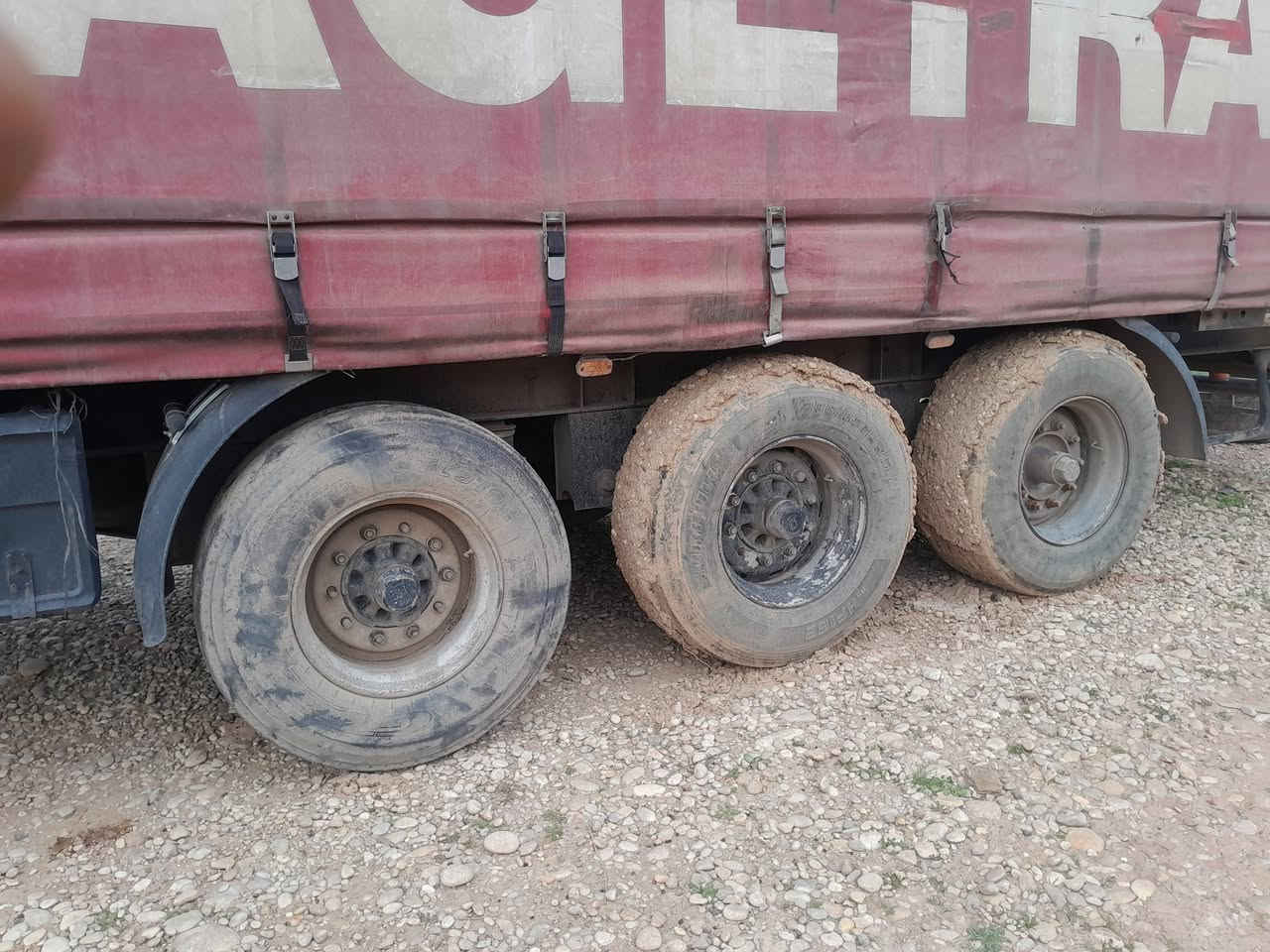 سيارة البيع جادر ٢٠٠٢ سعر١٦٠ورقه عنوان ديالى جانقين ***********
