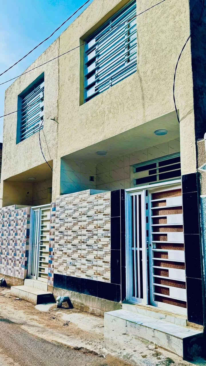 بيت 50 متر للبيع كربلاء البوبيات طابقين 
العنوان كربلاء البوبيات 
للاستفسار ***********
2غرف نوم 
الخدمات ماء ومجاري و كهرباء وتبليط كربلاء, العراق
