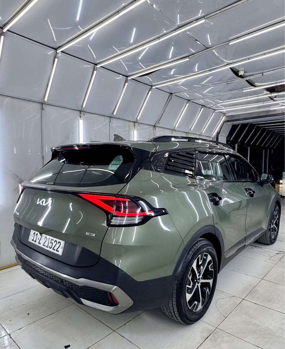 السلام عليكم كيا سبورتج كوري 2023 هاايبرد يعني انسى الصرف وشلعة قوية رقم بغداد الدولي تحويل ثاني يوم حادثها جاملغ وبنيد والباب كلير توحيد لون مواصفات خاصة vip 
#المواصفات

1. شاشه كبيره

2. بصمه

3. شحن وايرليس

4.تشغيل عن بعد 

5.كاميرات  امامية وخلفية وجانبية

6. رادارات جانبيه

7. رادار امامي

8. لايتات لد 

9. بكلايت لد 

10. كشنات حضن

11.هيترات بالكشنات

12. ويل كب 

13.اشاير بالمري

14.كيجات دجيتل 

15. قطعتين تبريد 

16. تبريد بيانو 

17. تحكم 

18. نظام سبورت ايكو عادي

19. فور ويل 4x4

20.ايقاف ذاتي اوتو ستوب

21.حساسات خلفيه

22. اوتو هولد 

23. نظام منحدرات 

24. كشنات جلد مشمشي +كهرباء+تبريد وتدفئة 
25. ⁠تحكم بالريمونت تتقدم او ترجع وباقي المواصفات المعروفة السيارة جديدة دينار متصرف عليها للبيع فقط السعر 183 ورقة بيها مجال بسيط حق الجية للاستفسار *********** مكاني بغداد ممتواجد عالنت الشراي يتصل بغداد, العراق
