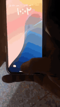 سلام عليكم  ١٣عادي اخي اقرة تفصيل
١٣ عادي كلة بلادي بس من وكع كامت شاشة تلمض  اول متفتح قفل وبعدين تستقر  شاشة مفطورة ولباقي مكفول

بطارية ٨٠ ذاكرة ١٢٨

قيم وخذ بس لحد يكسر بي
كلة يشتغل ***********
