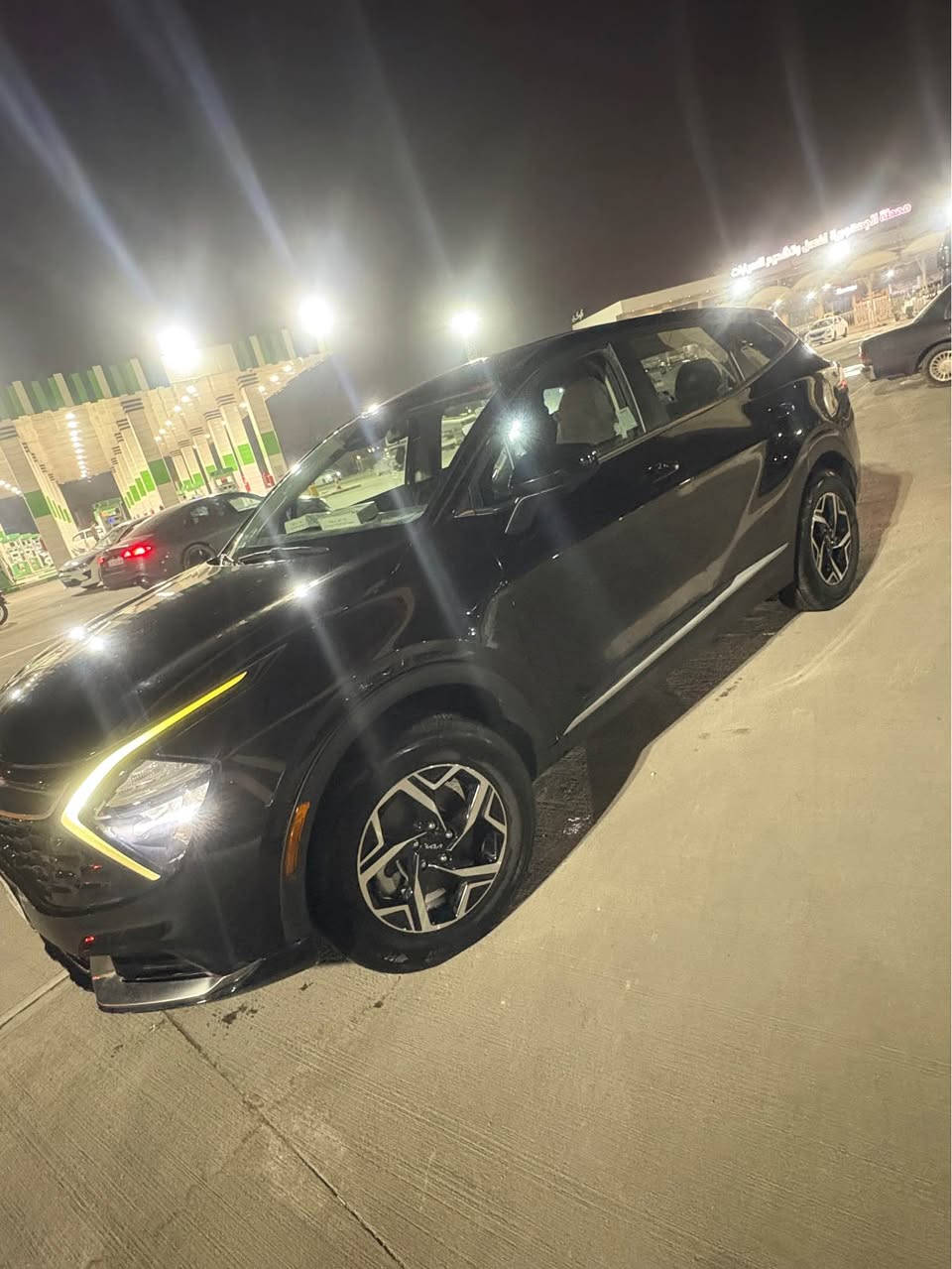 السلام عليكم كيا سبورتج موديل 2024  وارد امريكي اسود سيارة جديدة من كلشي ماشية 47 الف فول عدا الفتحه تبريد قطعتين رقم بصرة  الجديد  تريد تحويل وكاله حاضر مكان السياره البصره.. التفاصيل الاتصال*********** البصرة, العراق
