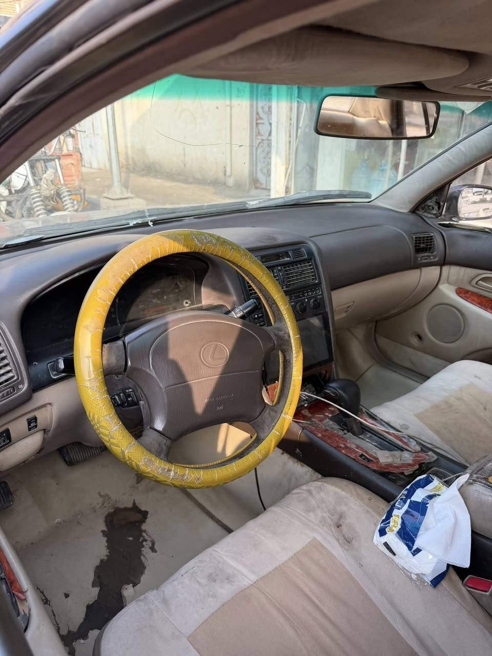 لكزز gs300 موديل 93 رقم موصل مشروع وطني مكينه كير نصاف حداديه نضيفه السياره مكفوله العيب الشرعي والضربه ترايك وين ماتريد مكاني ناصرية مركز السعر 50 وبيه مجال قليل سنويه 2027 رقمي ***********
