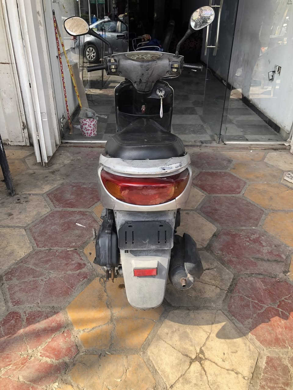 بريز 140 شغاله سلف هندر كهربائيات مكينه كفاله ما مفتوحه للعلم رنبه اني منزلهه  اوراق كامله كفرات مختمه مكاني بغداد حي العامل الرقم *********** السعر 650
