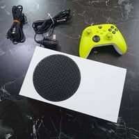 اكس بوكس سيريس S • 512GB • جويستك اصلي+بطاريه