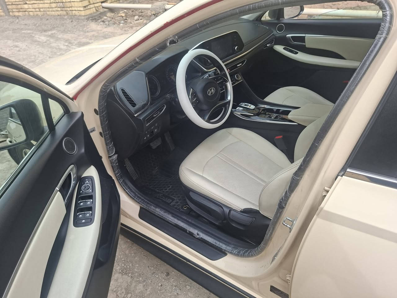 سوناتا  ٢٠٢٣ هايبرد
سعر ١٣٣بيه نجال
***********
