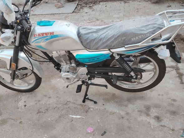 السلام عليكم
للبيع دايون عضم موديل 2022 طالعه بال2025 دراجه عالبلاد مكفوله اوراقها اصولي مكينه مامفتوحه كهربائياتها كلها شغاله مابيها اي نقص مكاني بغداد البياع ***********
