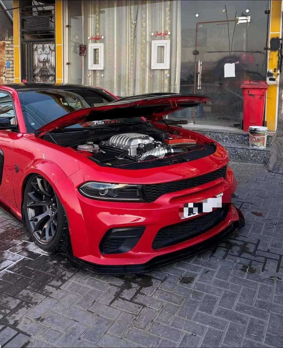 الـسلام عليگم
جارجر هيلكيات وايد بدي717hpحصان موديل

 2022 سياره گفاله عامه داخلة كلين تايتل بدون قطره صبغ 

سياره فول مواصفات للاخير

سياره ع وضع شركه 

عليها منضومه جوبلس ايربفت

مكان سياره بغداد 
الرقم: ***********
