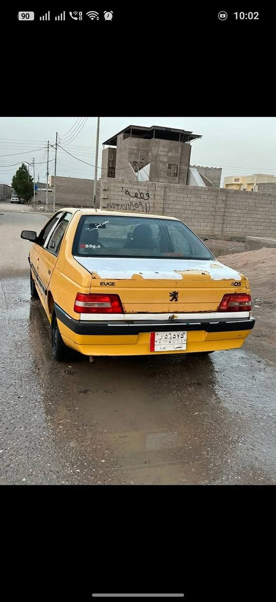 السلام عليكم 
بيجو 405
مديل 2014
مكينة جديدة ستوة شادهة كير جديد 
تبريد شغال 
حدادية 100/80
لايت زنون 
سنويتهة 2026 بعد 7 اشهر وتنتهي 
راعيهة موجود 
تخم تاير جديد رنكات جدد
رقمي ***********
مكاني البصرة ابو الخصيب حي العسكري
السعر 22 ورقة وبيهة مجال
