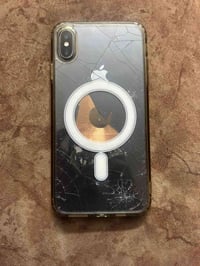 آيفون XS ماكس • ٢٥٦ • بطاريه ٧٥