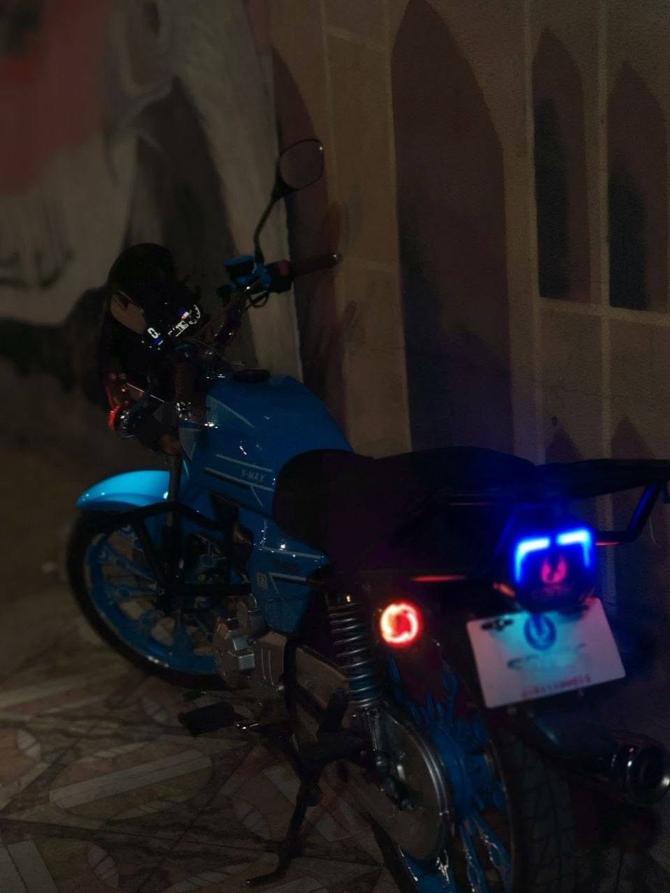 سلام عليكم دراجه سونك أن ماكس موديل 26
اوراق اسكنر 
دراجه احلا من الصور 
محرك 200
دشبول اكتروني 
سكن اشاير 
لايت زنون 
دراجه تجي تشوفه وتشلع عيوني 
مكاني بابل حله قرب جسر الثوره 
السعر 825 وبيه مجال لل ناس الطيبه
 لل استفسار الاتصال عل رقم وبي واتساب 
***********
