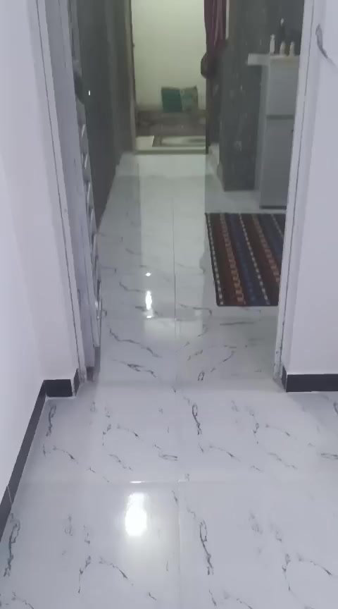 يوجد لدينا بيت جديد في منطقة هيثم الجبوري مساحته 100متر كما موضح في الصور شرط التحويل
للاستفسار الاتصال على الارقام//***********
***********
