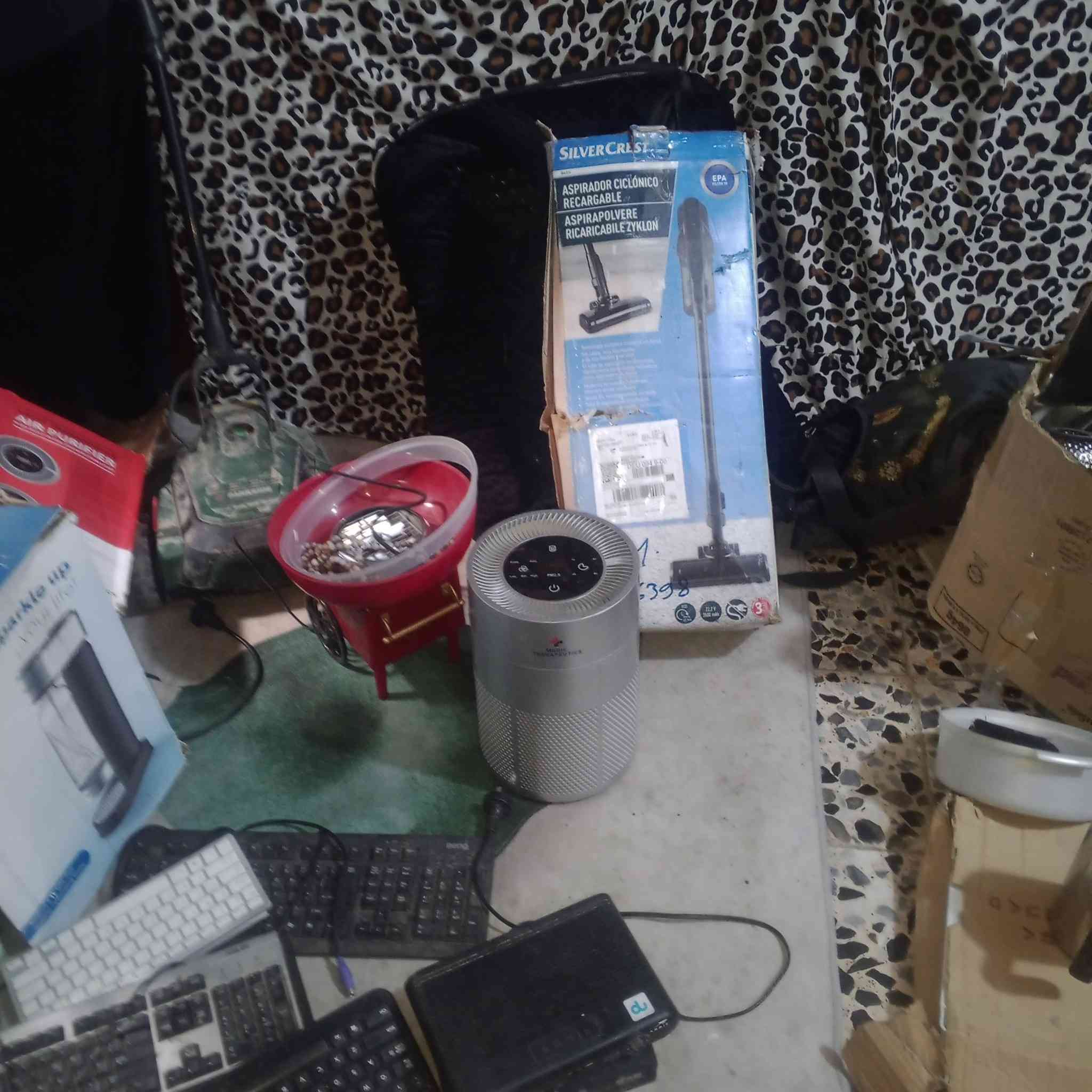 شلعه فحم السعر 170عنوان بغداد حي السفير ***********
