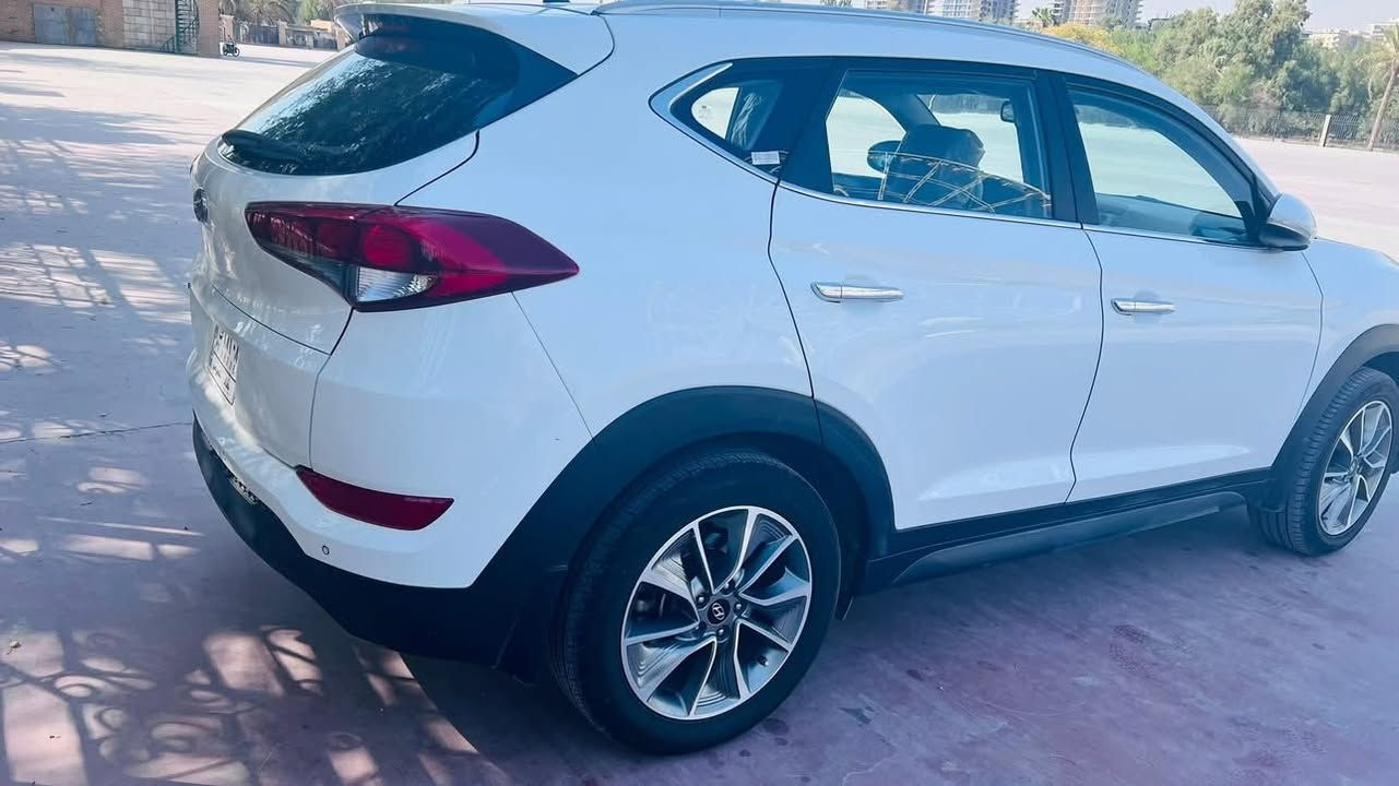 توسان خليجي 2018
قمارة حديد،مواصفات الخليجي الاعتيادية ,تحكم
إستيرن ,شاشة كبيرة (تخم تاير  ) ماشية 129 الف كم سيارة كاملة من كلشي بدون ضرر تكحيل بسيط كارت بداية البنيد اثر شخوط بسيطة
السعر المطلوب 19,000 دولار
بغداد المكاسب (قريب حي الجهاد )
***********
