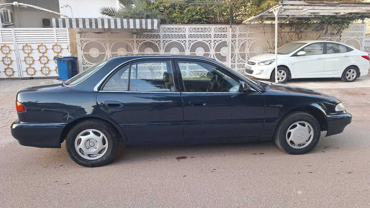 السلام عليكم البيع سوناتا مديل 1993 محرك وكير بلادي كير اوتوماتيك مكينه وكير جدد صدر جديد مصبوغة عام بدون ضربه كهربائيات كلهه شغاله سياره جاهزه السعر 44 وبي مجال بسيط 
***********
