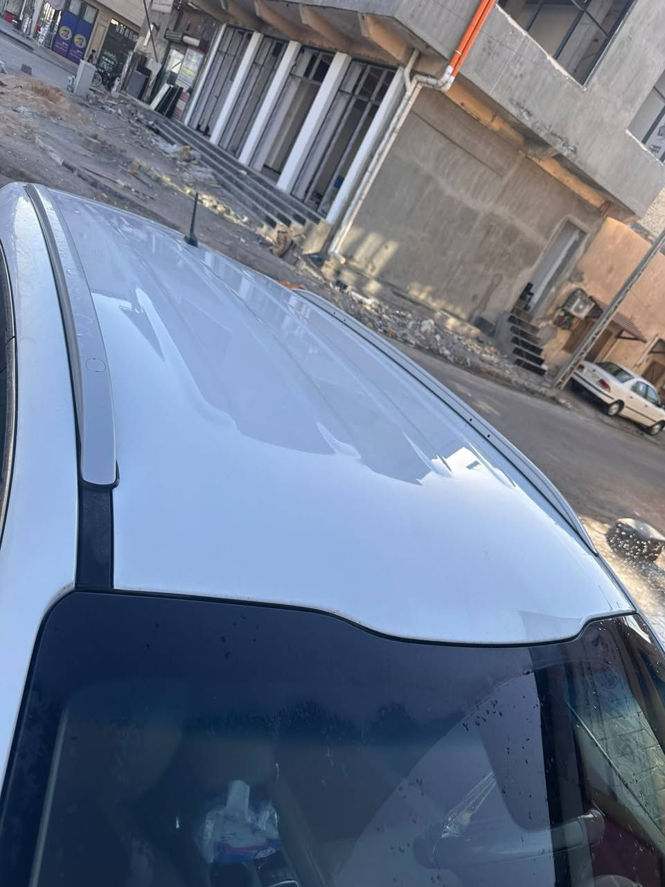 سلام عليكم
سبورتج موديل ٢٠١٨ سياره كفاله ما عدا طعجه بالجنطه موضحه بالصور على كد ٣ اصابع معتنين بيهه غرفه على وضع الشركه بانزين بس محسن غراض بس وكاله الله شاهد سعرهه ١٧٥ وبيهه مجال  مكانهه بصره بسمي للأستفسار  *********** عدي
