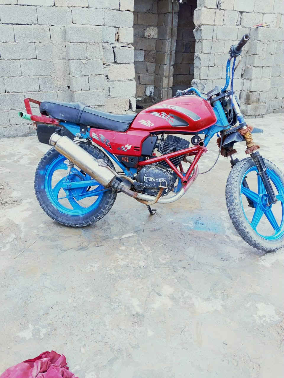 سلام عليكم دراجه البيع ***********
