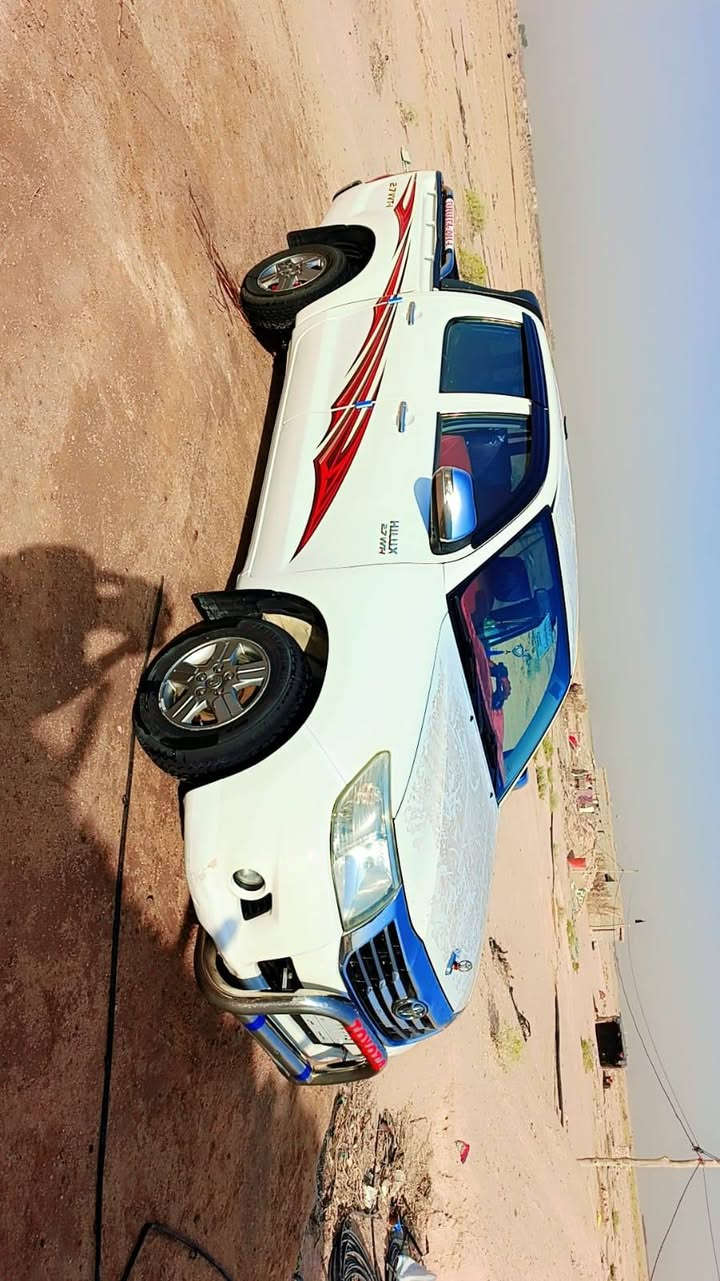 السلام عليكم بيكم هيلوكس كويتي كفاله عامه  مديل 2014 كيرعادي  محرك كير حدايه عله وضع شريكه رقم قادسيه  شاصي 19 ماشيه 127 مكانها النجف   لسعر 210  
***********
