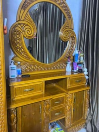 ميز تواليت خشب زان اصلي حديث  سعره 100 ٠٧٧٠٩٧٤٦٢٤٩ العنوان بغداد م الص...