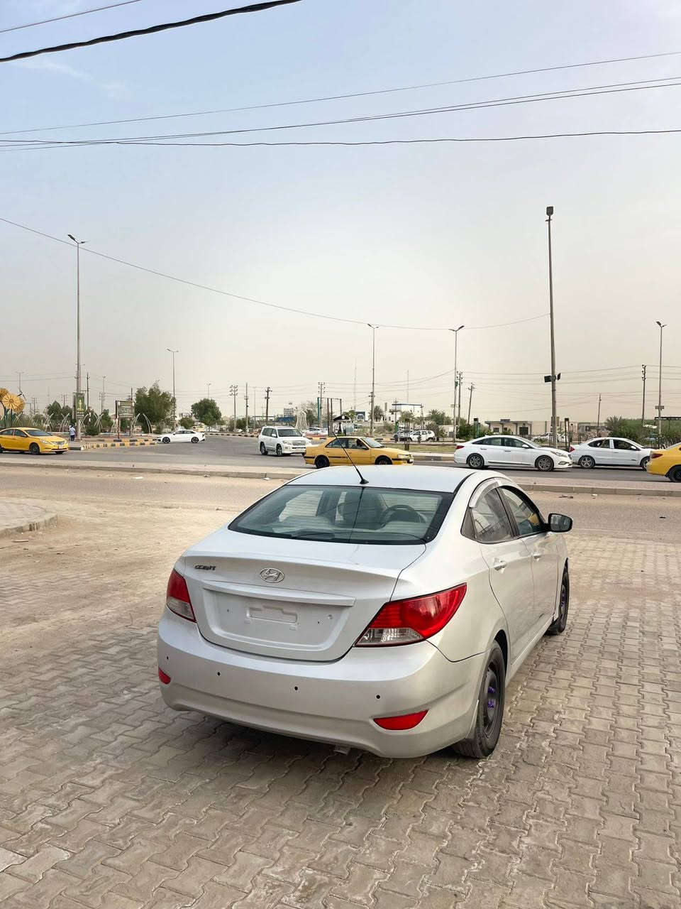 السعر $79  وبيه مجال
اكسنت 2014 خليجية مكينه 1600 
السياره جاهزه من كلشي كير مكينه حداديه تبريد تخم تاير باتري جديد 
رقم قادسيه سنويه ل 2028 السياره
بيه قطعتين صبغ بدون دواخل مكانه 
ديوانيه مركز اتصال ***********
