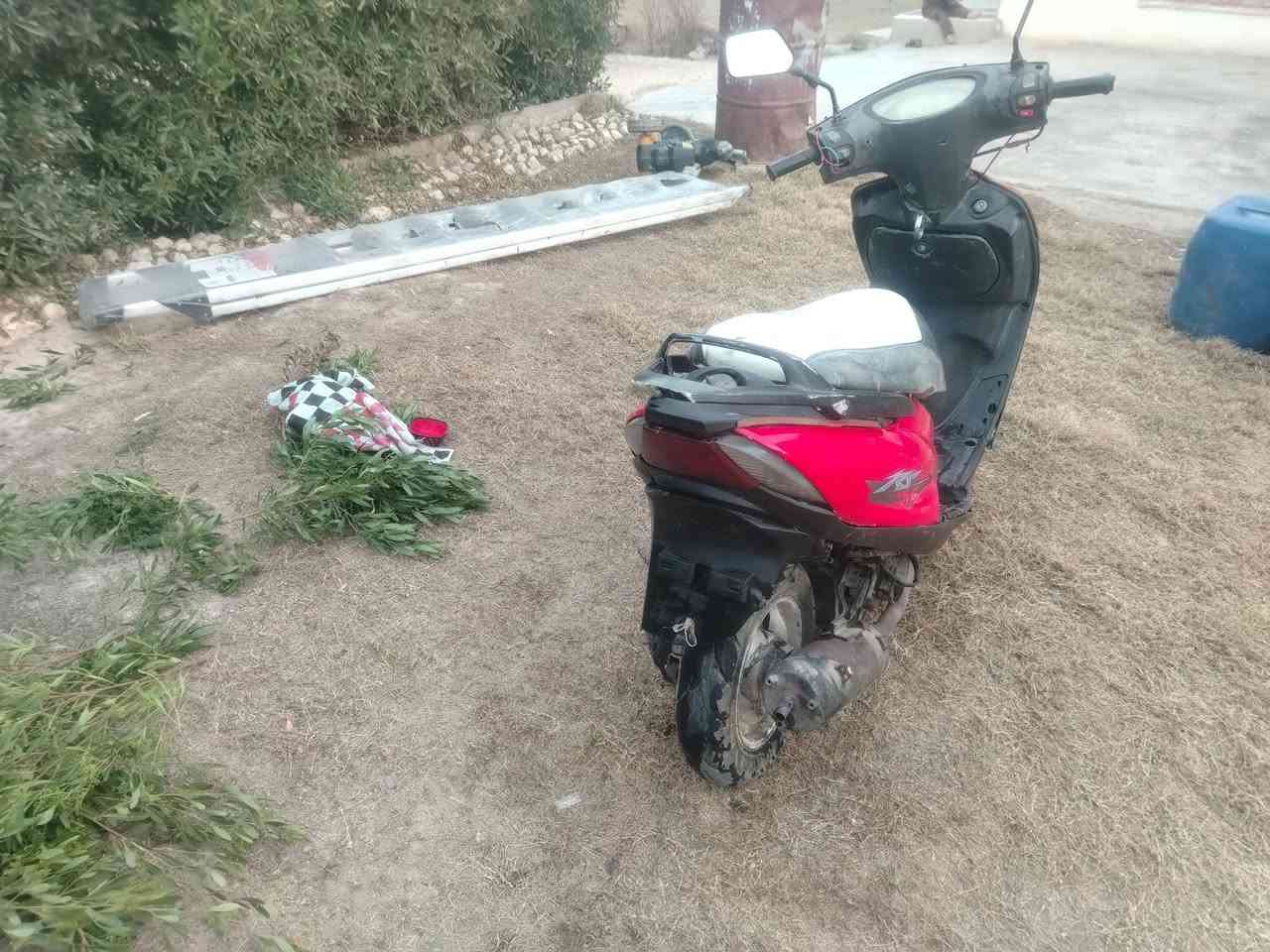 سلام عليكم ماطور ماكس ثعلب سرعه 140 شرط محرك سلف اناره كله شغاله مكان تكريت السعر 350 الف 
للاستفسار ***********
