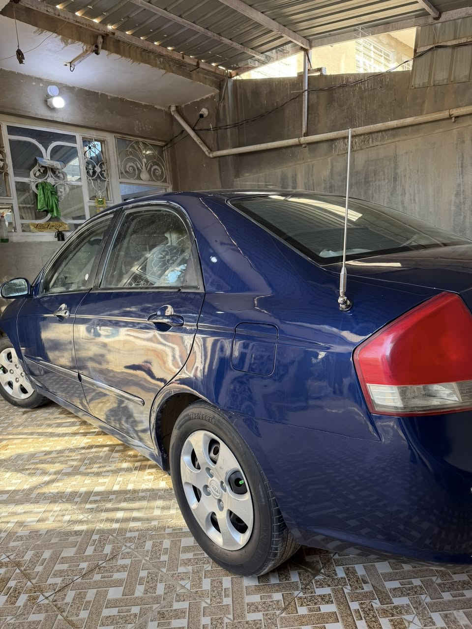 السلام عليكم
كيا سبكترا موديل 2007 مكينه 2000 تبريد شغال كير ومحرك خير من الله بيها صبغ اثر جراد ضربتها جنطه رقم بغداد مشروع وطني السعر 77 وبيها مجال 
مكان السياره بالحله ***********
