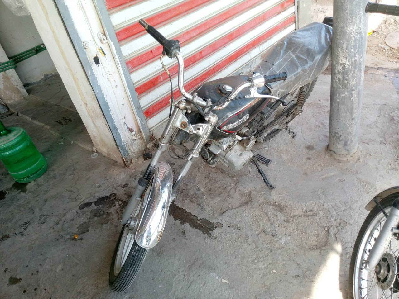 دراجه للبيع 150 مكان كربلاء حي العسكري رقمي ***********
