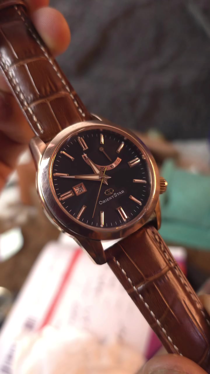 اورينت ستار
تعمل الساعة بنظام الاوتو 
بورسيفر
ماكنة كاشف
دست
روز


**إذا كنت صاحب هذا الإعلان وتريد حذفه لأي سبب، رجاءا أرسل رسالة إلى الدعم الفني**