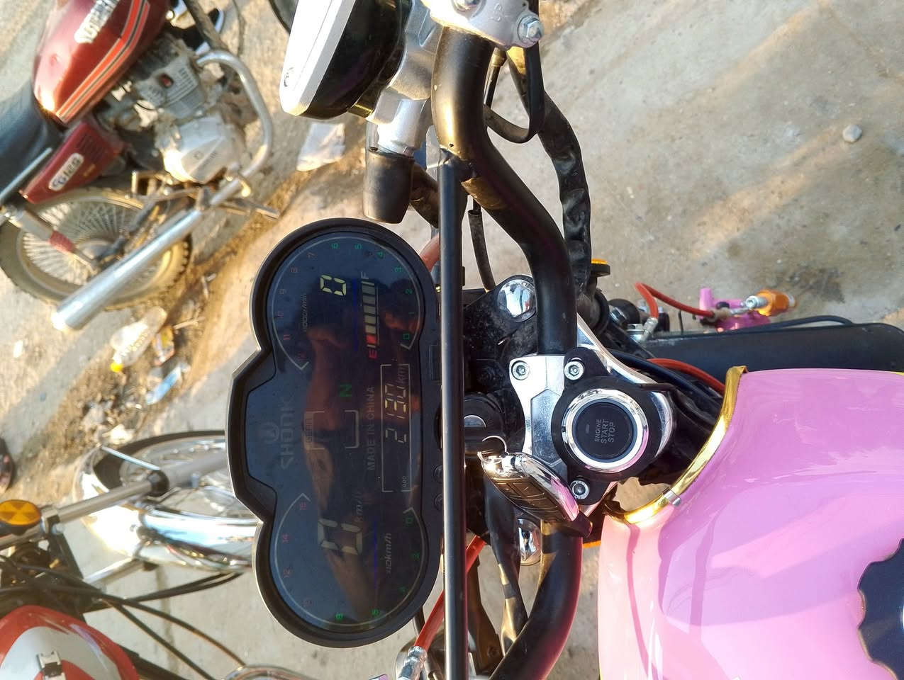 السلام وعليكم سيفان موديل 26 اوراق استنساخ الدراجه جديده مصار شهر من طلعت من الوكيل مكفوله 
925 وبيها مجال للشراي مكاني بابل مركز مدينه


**إذا كنت صاحب هذا الإعلان وتريد حذفه لأي سبب، رجاءا أرسل رسالة إلى الدعم الفني**