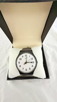 سويسري أصلي • قطر ٤٢ • نظيف جداً