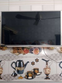 ٢قطع • ٣٢بوصة • عطلات