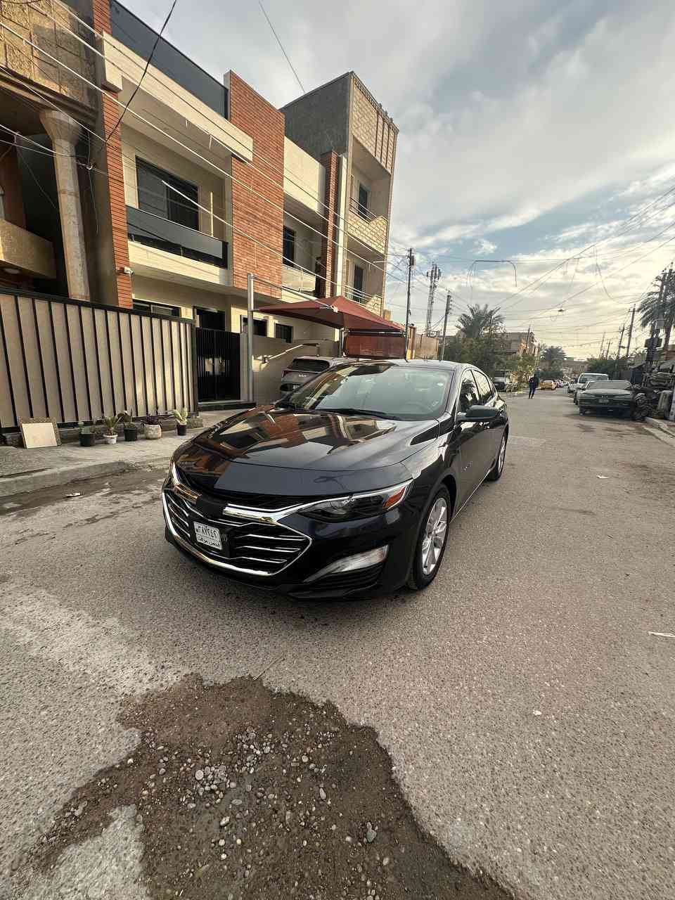 السلام عليكم
للبيع للبيع
ماليبو23 LT  محرك 1500تيربو لون نيلي ماشيه 98الف كيلو السياره بدون اير باك بدون شاصي حادثها تبديل بنيد ودعاميه فقط السياره مرقمه وكامله وهزه جديده بغداد باسمي
المواصفات-تحديد مسار-قيادة ذاتيه - رادار امامي-مثبت سرعه-إطفاء ذاتي-قطعتين تبريد - كشنات كهرباء - مانع انزلاق-تشغيل عن بعد
محرك كير صدر كله بلادي
جك وسبير والأدوات كامله
السعر145
العنوان بغداد الكرخ السيديه
للتواصل ***********
