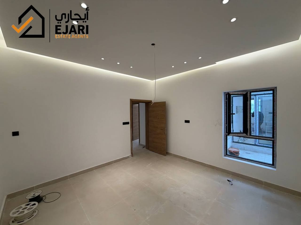 اعلان ايجار 
Ejari  إيجاري 
يوجد منزل في منطقه المنصور المهندسين قرب الاميرات بناء حديث غير مسكون مساحه ٢٣٥متر مجهز سبالت وكاونترات مطبخ 
يحتوي ٣ غرف  +حمام  +صاله +مطبخ +كراج +حديقه 
للاستفسار  ***********
اذا مهتم بالسعر اكتب رقم 21  سوف يتم الرد خلال ثواني 
نقدم خدمه  اداره العقارات في جميع مناطق بغداد في حاله انك مشغول او امسافر وماعندك وكت اتابع البنايه او اي عقار يمنه الحل ايجاري بديل  
يلبي طلبك وانت مكانك بطرق حديثه 
او زيارتنا الى موقع الشركه في حي الجامعه الفرع مقابيل كليه الاداره والاقتصاد فرع مدرسه المباهج👇
 https://maps.app.goo.gl/uwkk4QPYd5EgivjP8?g_st=iw

 للمزيد من العروض يمكنكم الانضمام قناه التلكرام👇
https://t.me/omarEjari

وتساب 👇 فقط رسائل 
https://iwtsp.com/9647754445448

 التيك توك 👇
https://www.tiktok.com/@ejari86?_t=8V089pzmx7t&_r=1

 قناة  YouTube 👇

https://youtube.com/channel/UCPxpJjtiuOb1RoTmh_X9cZQ

#iraq #baghdad #kurdistan #iraqi #properties #property #investment #openhouse
#propertyinvestment #luxurylifestyle #apartment #sold #rent #apartments
#عقارات_المنصور #للايجار #ايجار #مجمعات #شقق #إيجاري #الجامعه  #المجمعات #شقق #سكني #اليرموك  #السلام #اليرموك #الجادريه #تجاري #الداوودي
