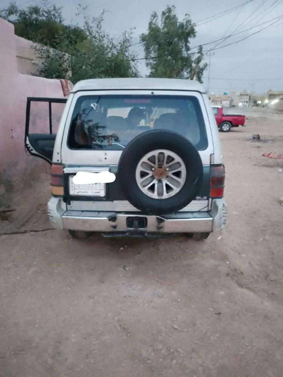 باجيرو موديل 92مكينه وكير VVT تخم تاير باتري جديد حداديه نضيفه غرفه نضيفه رقم بصره شرط التحويل السعر 55وبيها مجال قليل
انا مكلف بلنشر 
هذا رقم صاحب السياره***********
