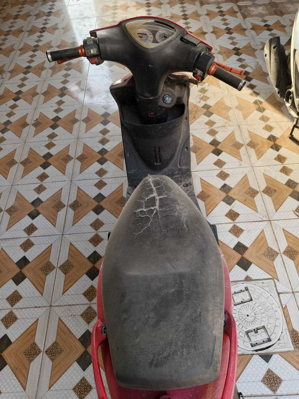 عمي السلام عليكم دراجه ماكس عدله شغاله وتحتاج شوي ترتيبات تكتل نفسها ذبلك 50الف ترجع بلادي سعرها 300الف لحد يتعبني


**إذا كنت صاحب هذا الإعلان وتريد حذفه لأي سبب، رجاءا أرسل رسالة إلى الدعم الفني**