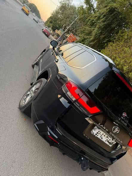 السلام عليكم لاندكروز موديل 2023 ساز لمتدد تطبيق ماشيه  72 الف مغلفه السياره ومكفوله كفاله عامه  المكان بغداد السعر 71
للاستفسار ***********
