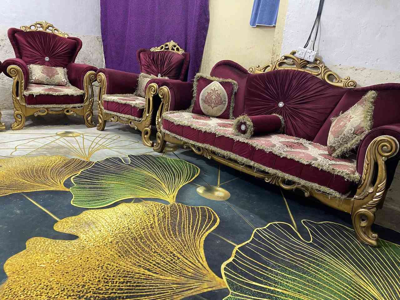 تخم زان تركي 10 مقاعد نضيف اي ضرر مابي اخو الجديد السعر 525 وبي مجال المكان بغداد ***********
