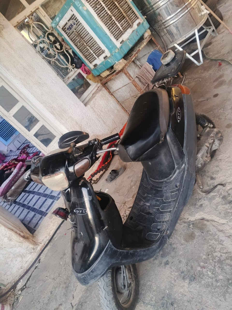 دراجه زعره......نكره سلف ..هندر واحد كهربائيات شغاله...لايت عدد ثنين..شلعه خير من الله....بس صاصي ملحووم لحيم قوي...مال سنين......200 بيها مجال


**إذا كنت صاحب هذا الإعلان وتريد حذفه لأي سبب، رجاءا أرسل رسالة إلى الدعم الفني**