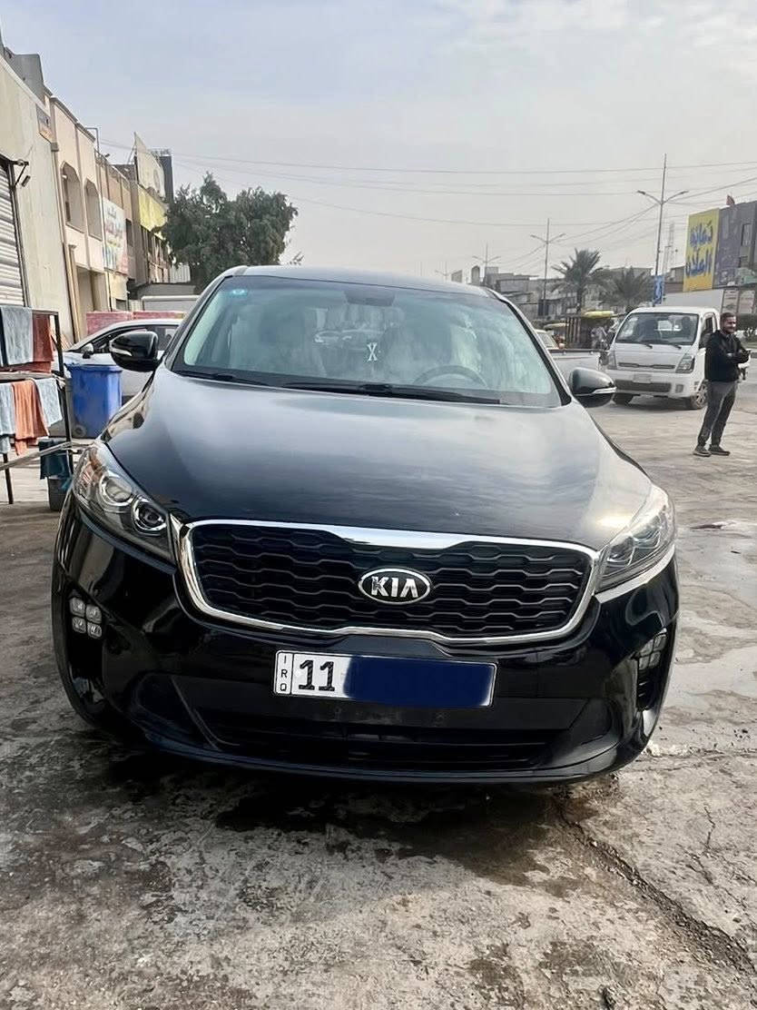 السلام عليكم 
سورنتو موديل 2019 وارد امريكي 
رقم بغداد ب اسمي وتحويل مباشر 
 اربعه سلندر 
ماشيه 71 الف تقريباً 

مواصفات 
🔹رادارات نقطه عمياء 
🔹شاشه جبيره كار بلي 
🔹سبعه راكب 
🔹قطعتين تبريد
🔹4 انظمه قياده 
🔹كروس سرعه
🔹كاميرا خلفيه 
  
السياره كير محرك مكينه تبريد مكفولات وحادث امريكا صبغ بنيد وشويه من التكمه 
العنوان بغداد
السعر178 
رقمي ***********
