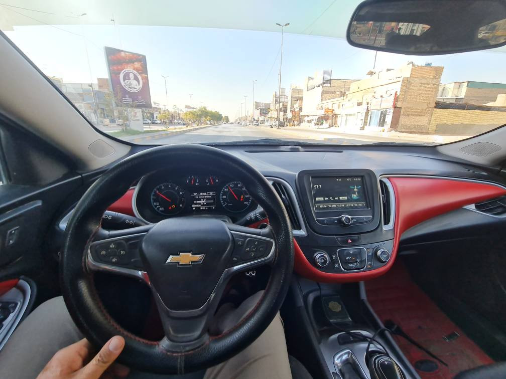 ماليبو 2017 رقم اربيل وكالة او تحويل 
 صبغ اثر جراد بيها جاملغين وباب خلفي بدون قطرة معجون وبنيد وخشوم والجاملغات 
 تبريد ثلج 
جاهزة السعر 85$ 
المحرك جديد 
مكان السياره نجف 
*********** النجف, العراق
