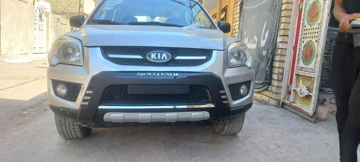 سبورتج 2008 وارد كوري
كفالة عامة بسمي رقم الدولي 
صبغ بنبد فقط كلير سبب جراد 
السونر مرفق بالمنشور 

كير مكينة شرط 
تدفئة 
تبريد ثلج ❄️ 
فتحة تدفئه بالكشنات 

السيارة جديدة وبالعافية ع ياخذها 

السعر 110 
مكاني بغداد الحسينية الراشدية 
***********

