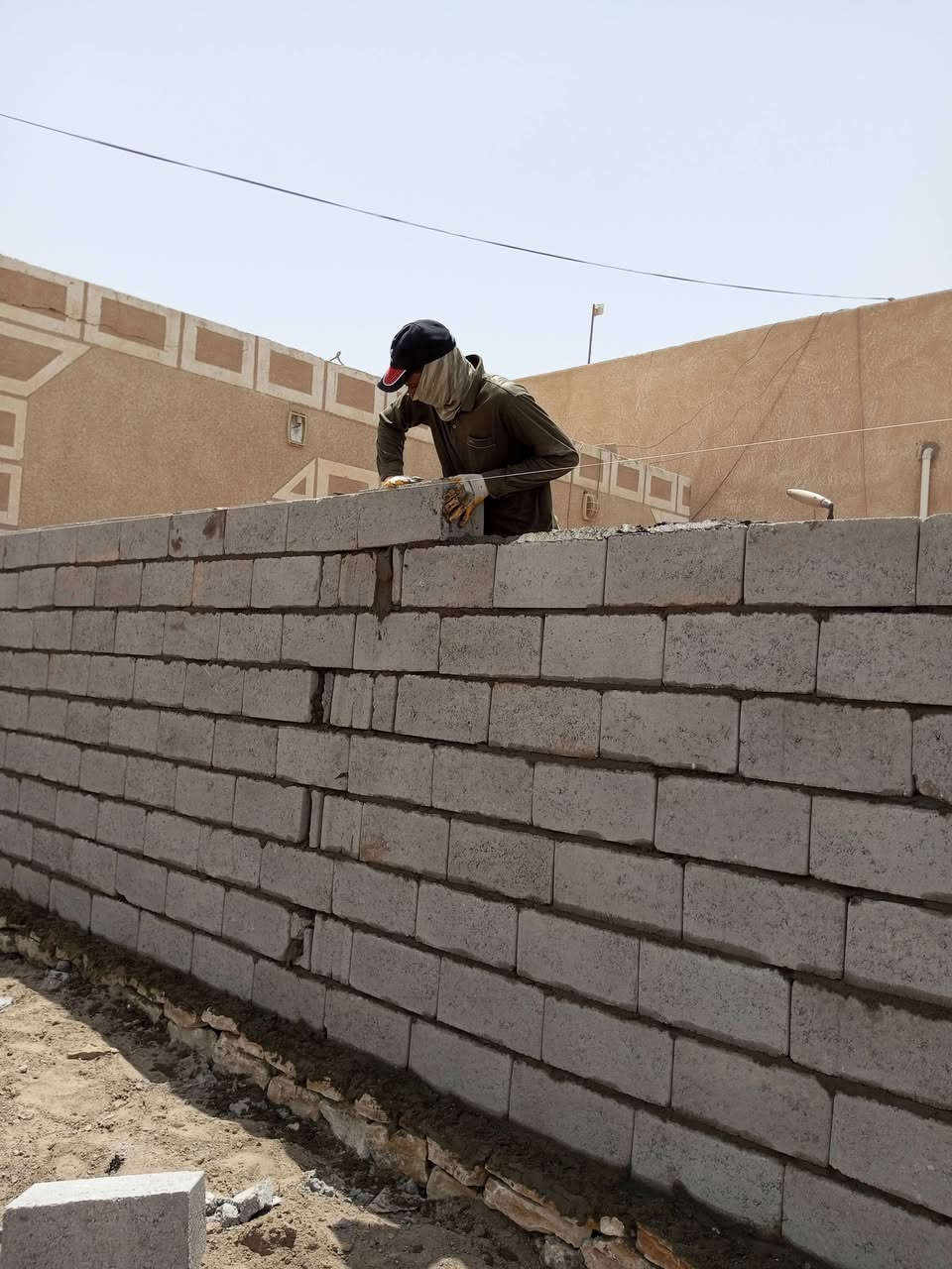 ياالله خلفه بناء طابوك بلوك ثرمستون عگاده شغل حسب الطلب على الدرب قطعي بليوميه اتصل  واتساب ماسنجر اوعلى الرقم ***********
