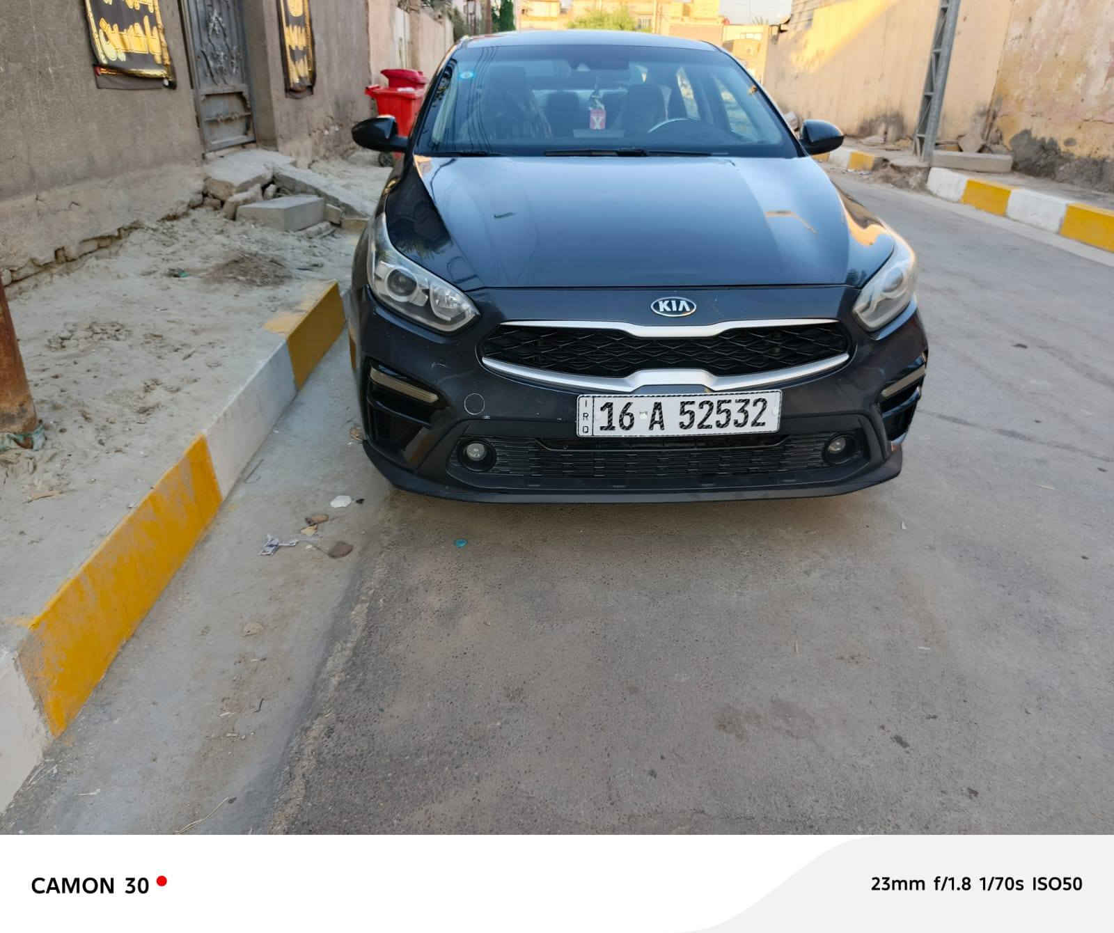 السلام عليكم للبيع كيا فورتي 2019 سيارة حلوة وخير من الله مكينة وكير وصدر وتبريد كلها كاملة ماناقصها اي شي سيارة  شاشة كبيرة تدعم كار بلي وتحكم ستيرن جهتين شاشة اعطال 3 انضمة قيادة تحديد مسار سياقه ذاتيه وحادث حلو بس جاملغ وبنيد جاملغ نفسيته ومصلح وبنيد مبدل كيرها Cft رقم ديوانية جديد بسمي تحويل مباشر مكاني ناصريه ١٣٠ وبيه مجال بسيط والشراي يتصل وبل خدمه ***********
